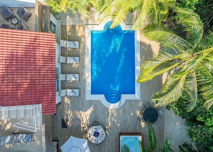 Villa Lumavi 6 Bedrooms, Private Pool, Playacar Playa del Carmen