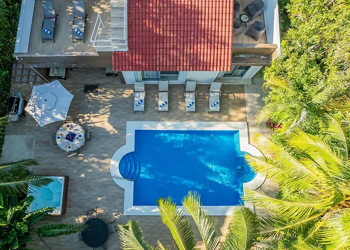 Lumavi 6 Bedrooms, Private Pool, Playacar