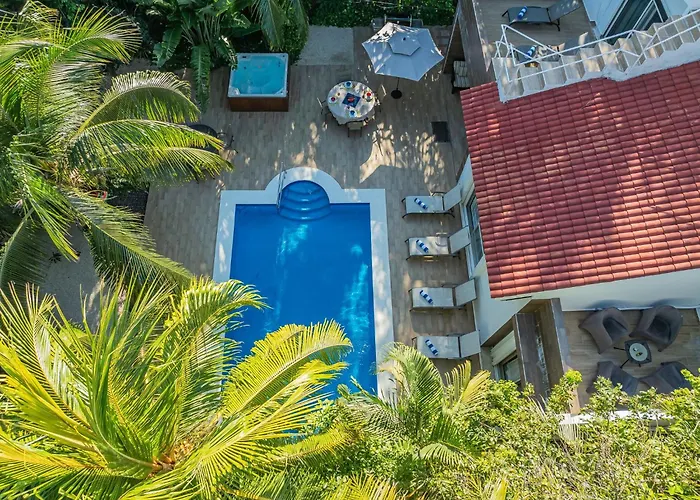 Lumavi 6 Bedrooms, Private Pool, Playacar Villa Playa del Carmen