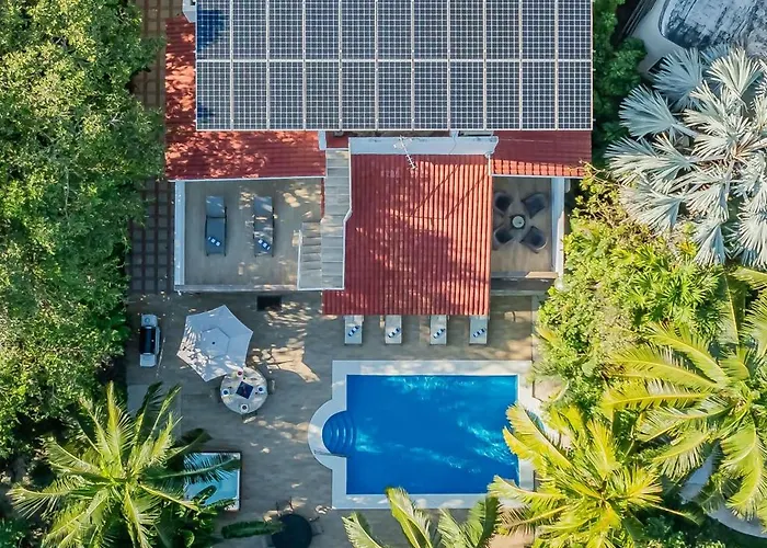 Villa Lumavi 6 Bedrooms, Private Pool, Playacar Playa del Carmen