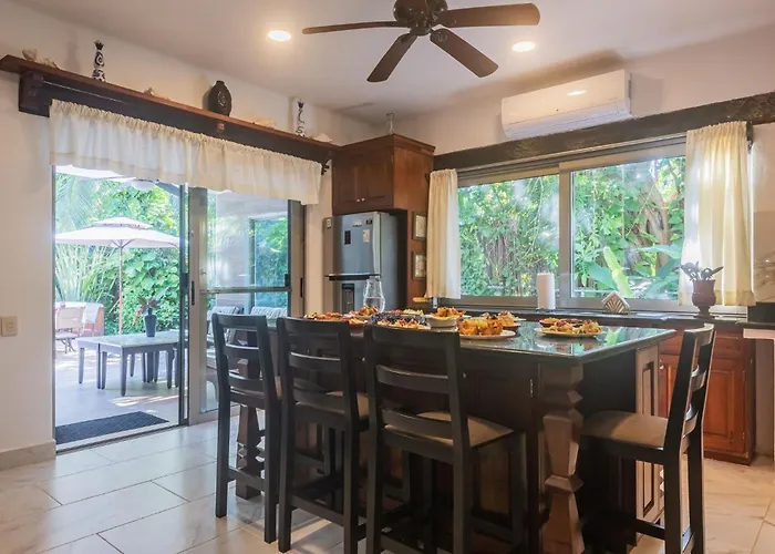 Lumavi 6 Bedrooms, Private Pool, Playacar Villa *