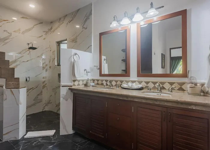 Villa Lumavi 6 Bedrooms, Private Pool, Playacar Playa del Carmen